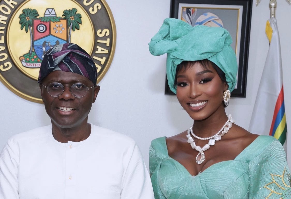 Damilola Bolarinde with Lagos Governor during E1 World Championship in Nigeria.