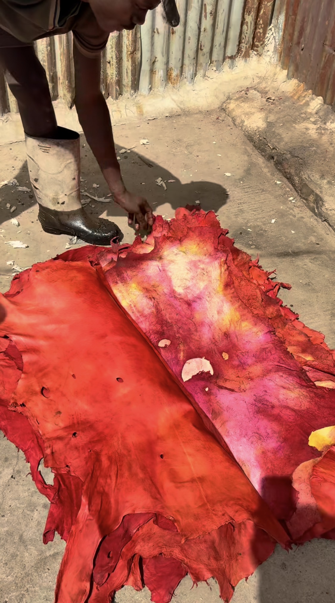 Anita Ukah at the historic Kano Tannery in Northern Nigeria. Picture via Uelle Instagram.