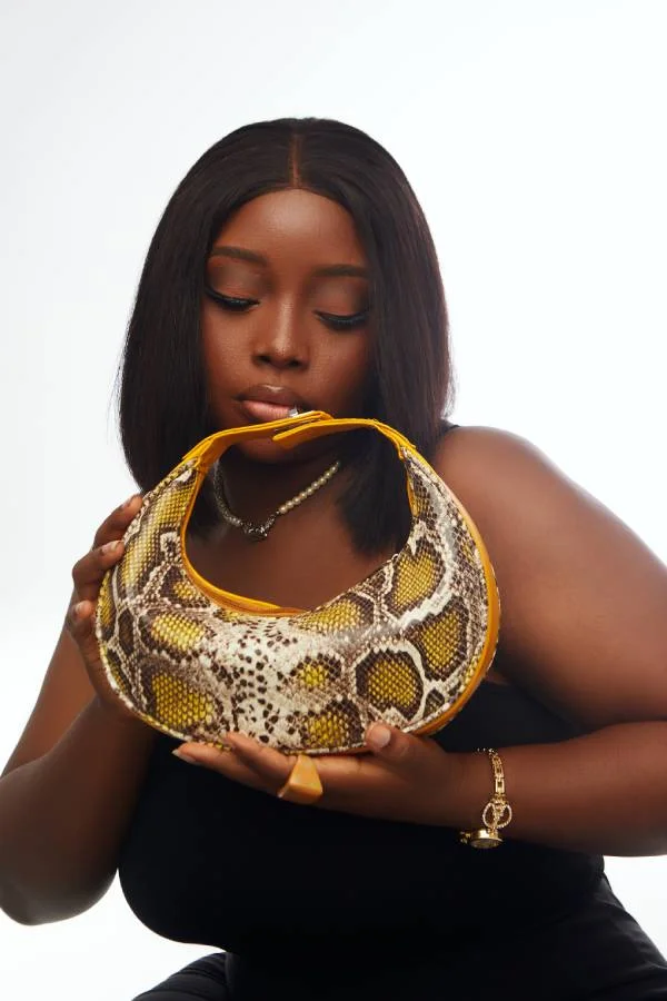 Uelle/Uzo leather bags. Picture via Uelle website.